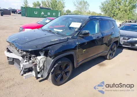 2018 Jeep Compass Altitude 4X4 from USA, damaged, VIN 3C4NJDBB3JT434037